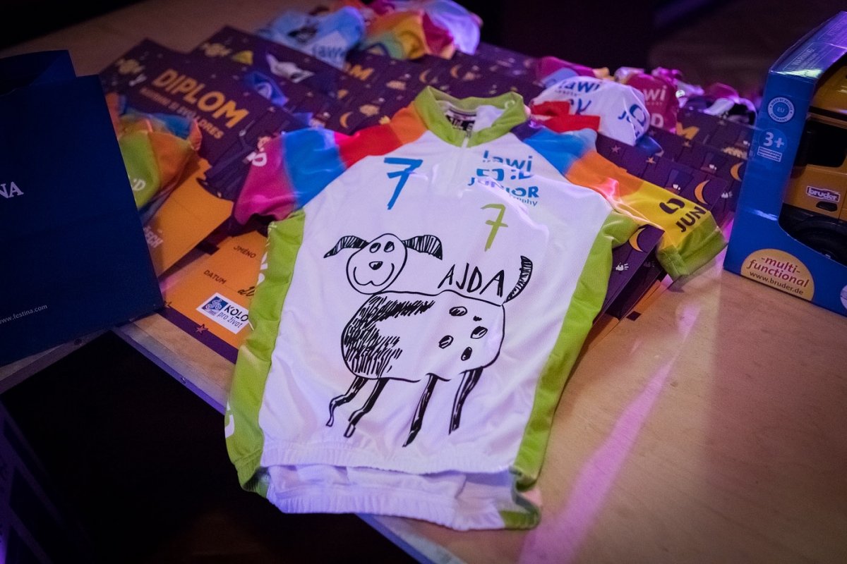 Kompletní patnáctka vítězů dětské soutěže „Navrhni si svůj dres“